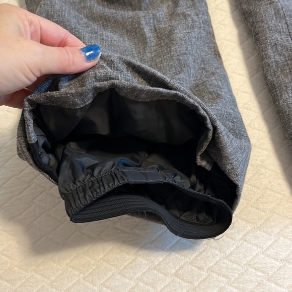 Burton snowpants, snowboarding/skiing, adjustable, zip pockets, grey, L (14-16) - Picture 3 of 16